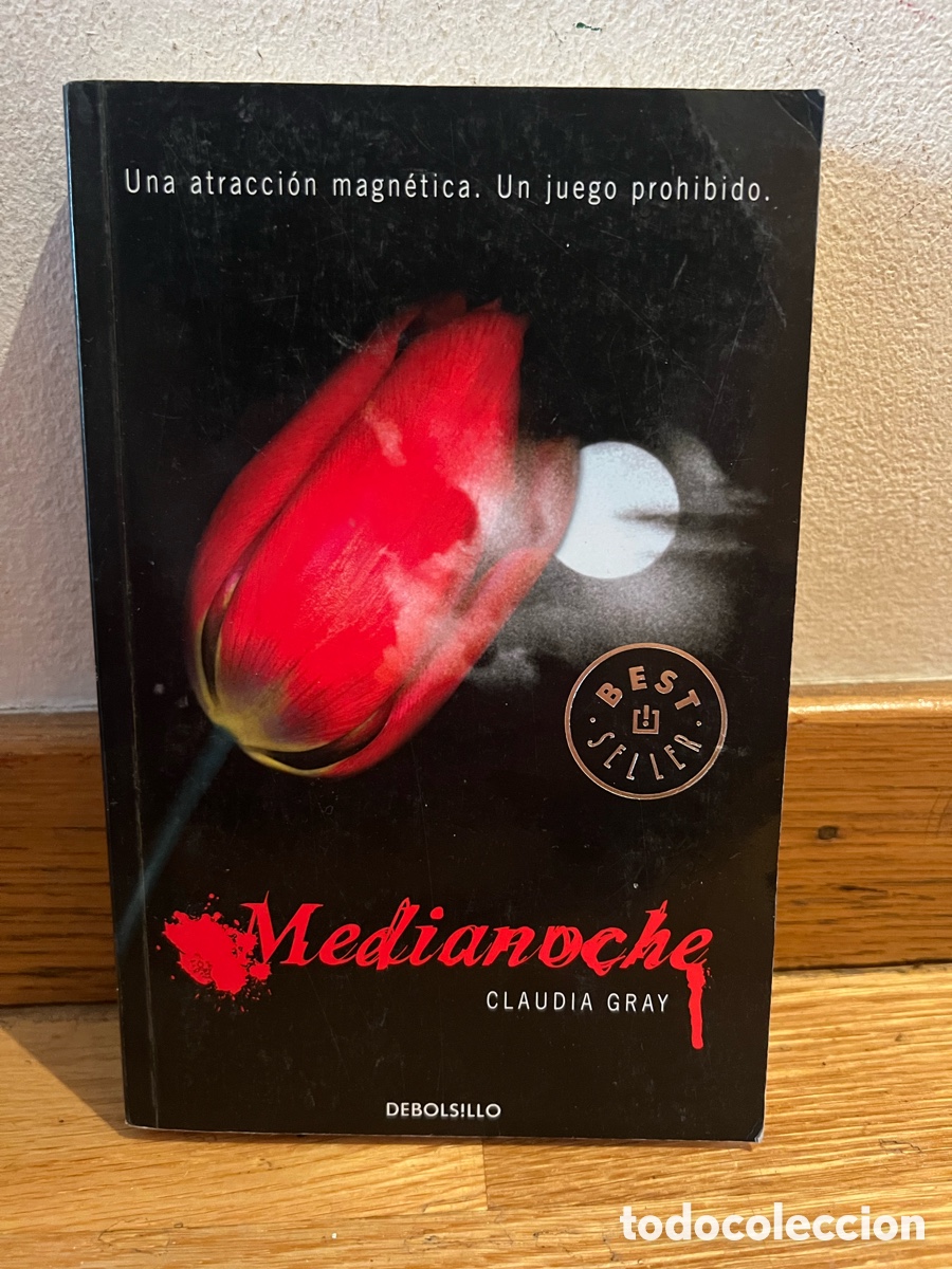 Libros de segunda mano: Medianoche Claudia Gray