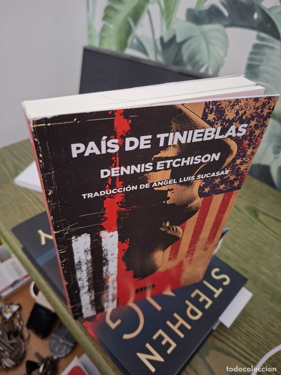 Libros de segunda mano: DENNIS ETCHISON: PA&Iacute;S DE TINIEBLAS