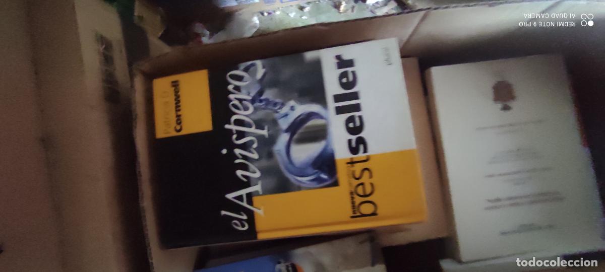 Libros de segunda mano: El avispero de p. Cornwell - Foto 1
