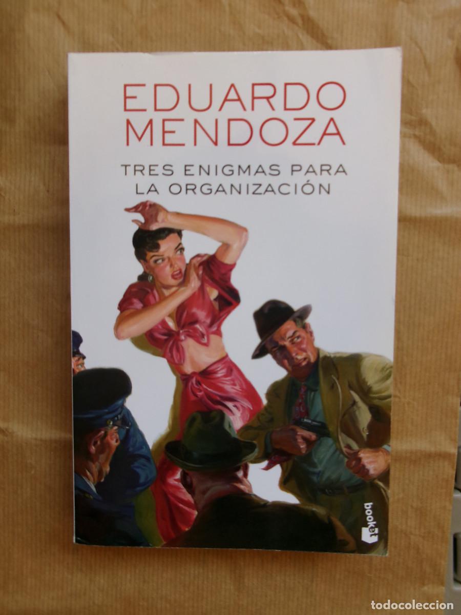 Libros de segunda mano: Tres enigmas para la organizaci&oacute;n de Eduardo Mendoza