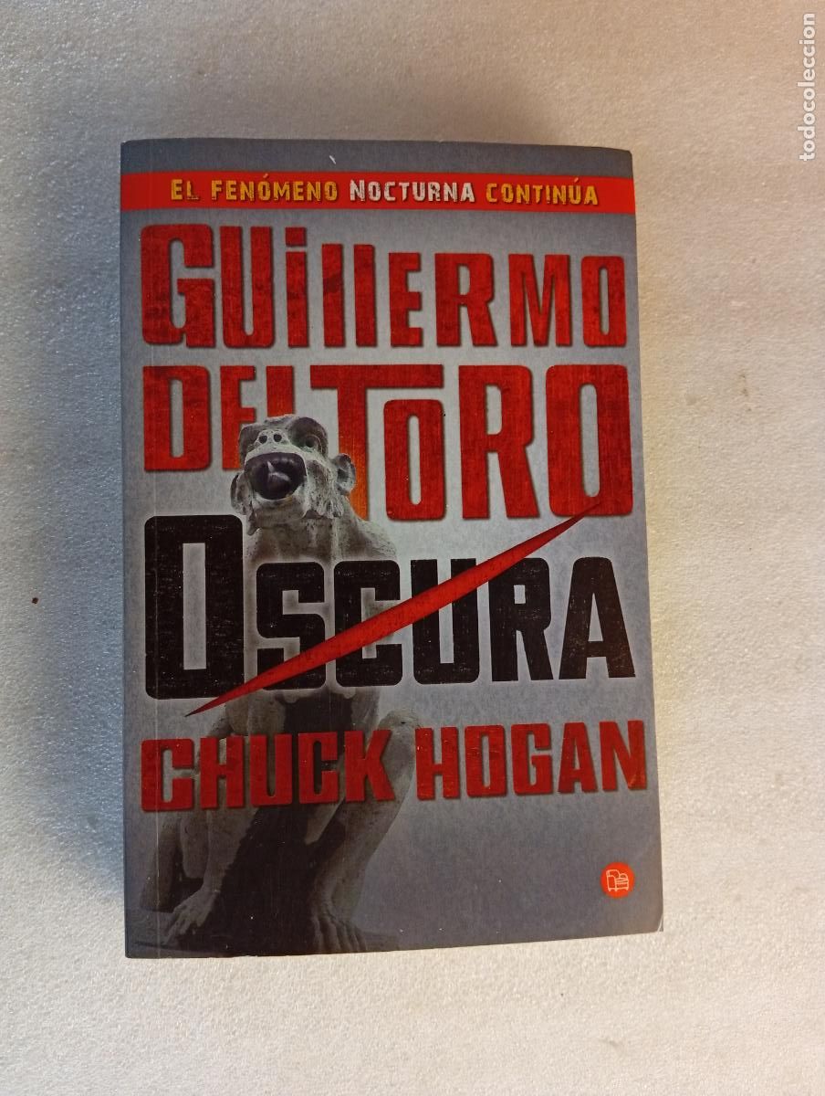 Libros de segunda mano: OSCURA (TRILOG&Iacute;A DE LA OSCURIDAD II) - GUILLERMO DEL TORO Y CHUCK HOGAN