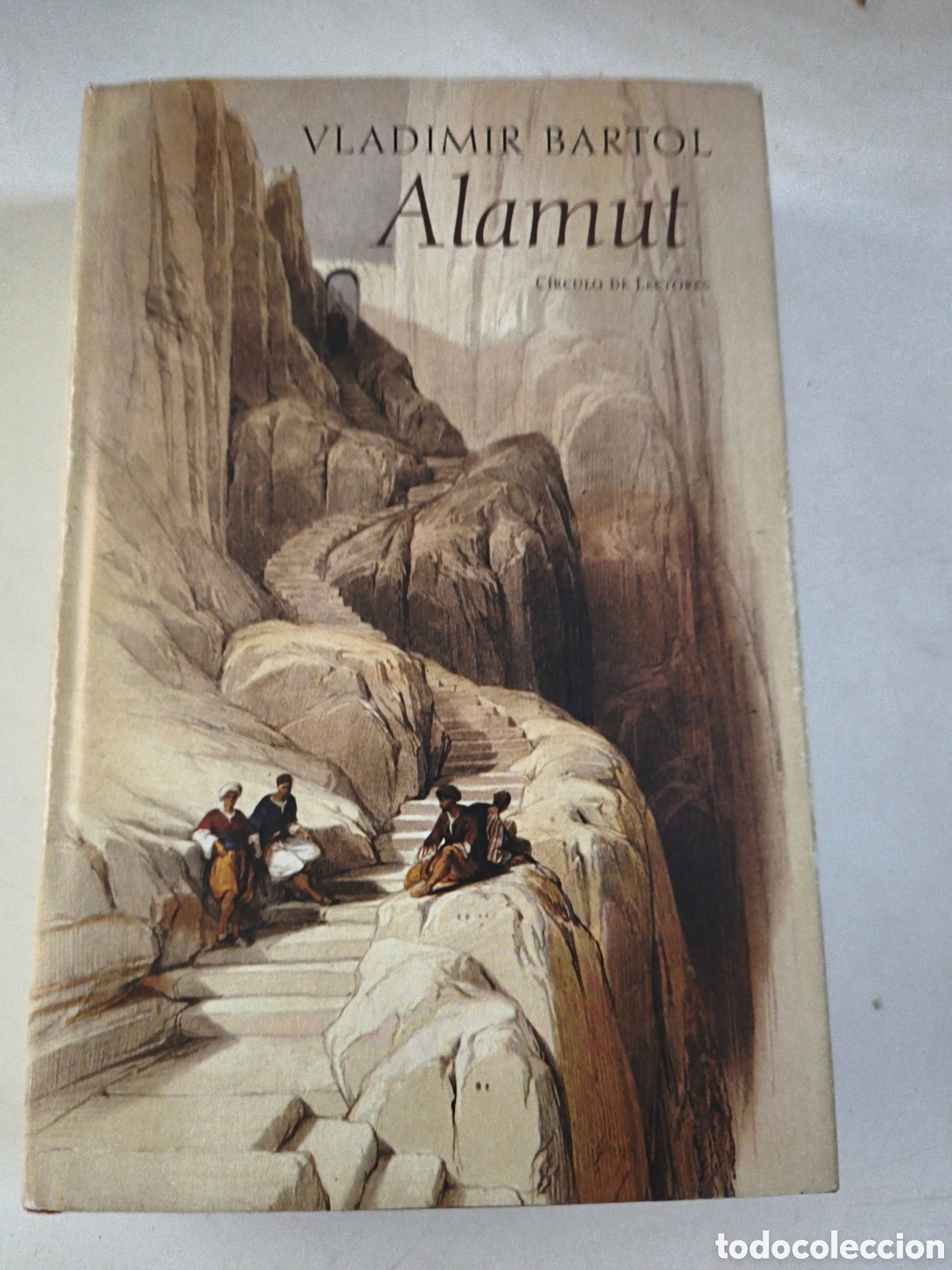 Libros de segunda mano: Alamut. Vladimir Bartol. - Foto 1