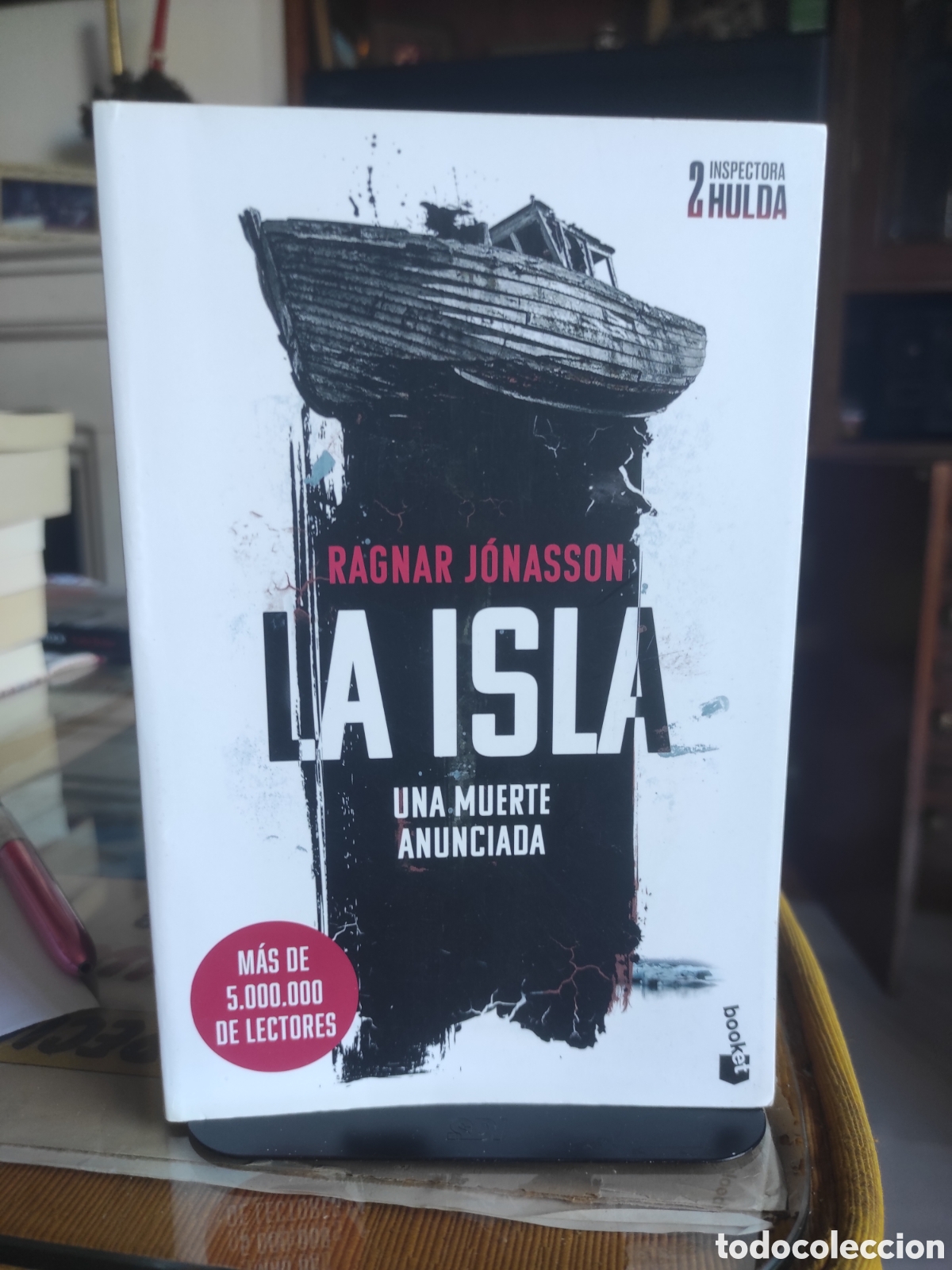 Livres d'occasion: La isla una muerte anunciada. Ragnar Jonadson (PEDIDO MINIMO 10&euro;)