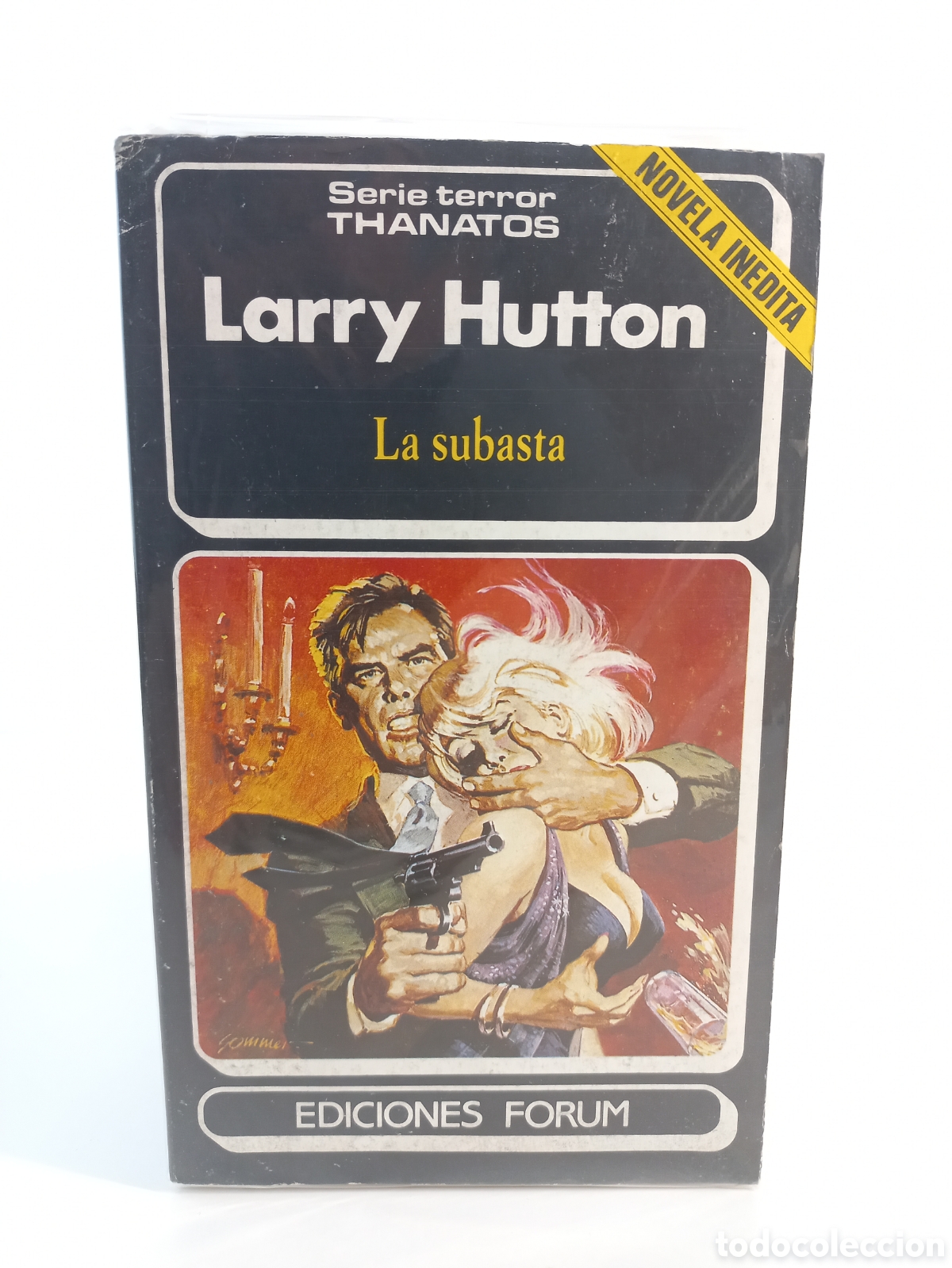 Libros de segunda mano: La Subasta. Larry Hutton. Ediciones Forum, Thanatos Terror.