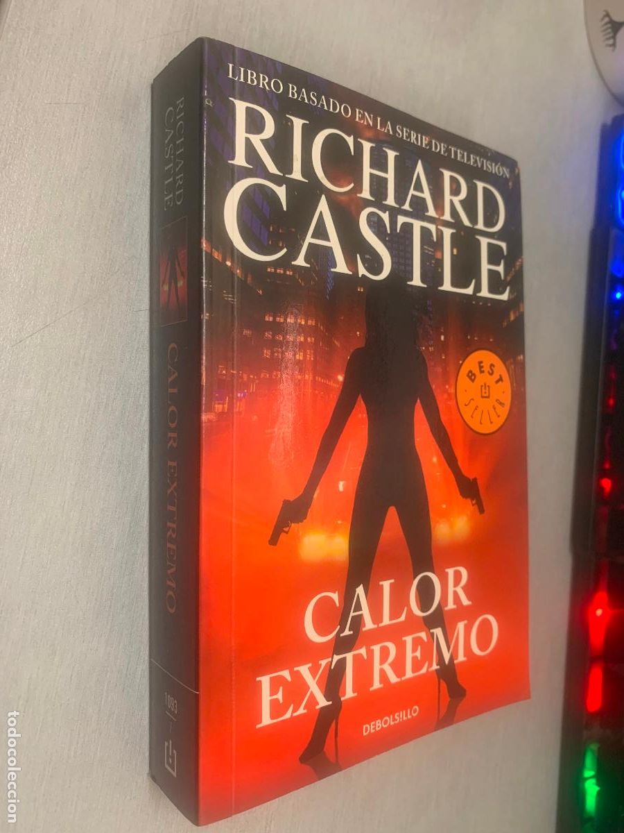 Libros de segunda mano: CALOR EXTREMO / BASADO EN LA SERIE DE TELEVISI&Oacute;N RICHARD CASTLE / DEBOLSILLO 2017