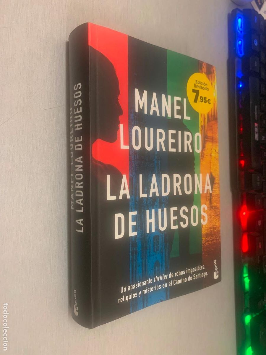 Libros de segunda mano: LA LADRONA DE HUESOS / MANUEL LOUREIRO / PLANETA BOOKET 2024