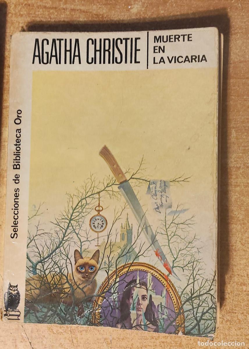 Libros de segunda mano: AGATHA CHRISTIE - Muerte en la vicaria - Libro Novela editorial Molino