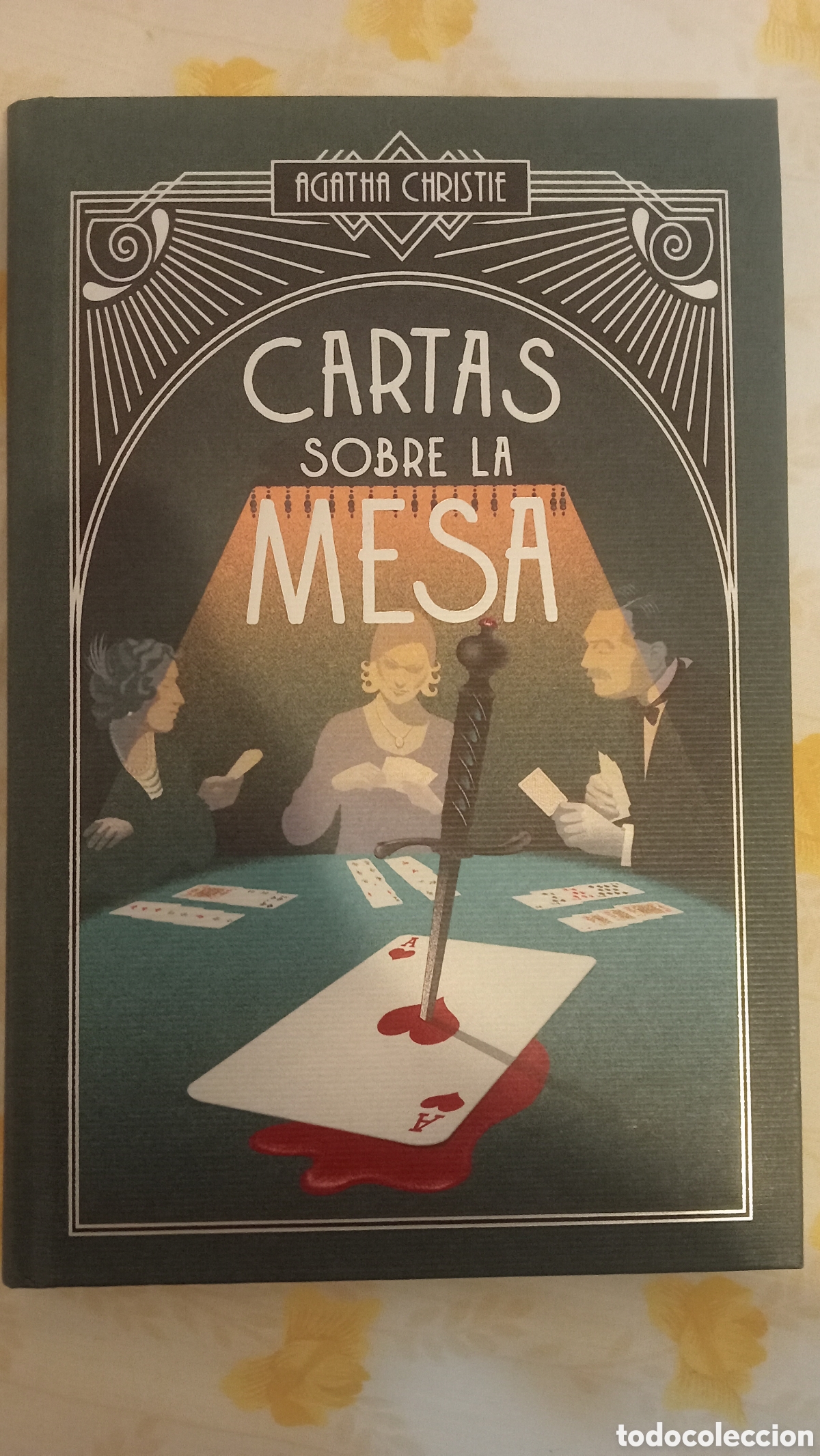 Libros de segunda mano: Cartas sobre la mesa. Agatha Christie. NUEVO. SIN LEER