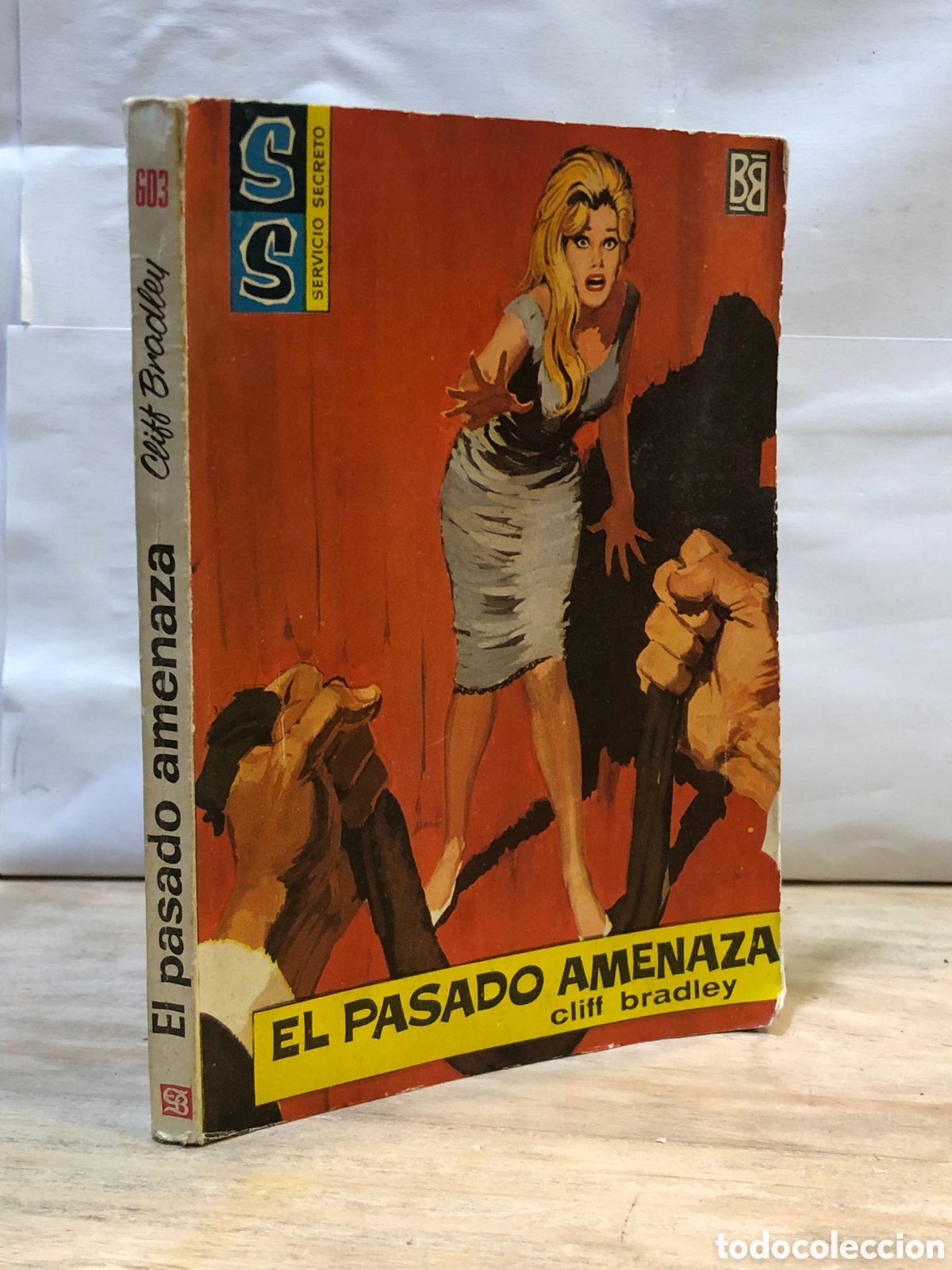 Libri di seconda mano: El pasado amenaza - Cliff Bradley