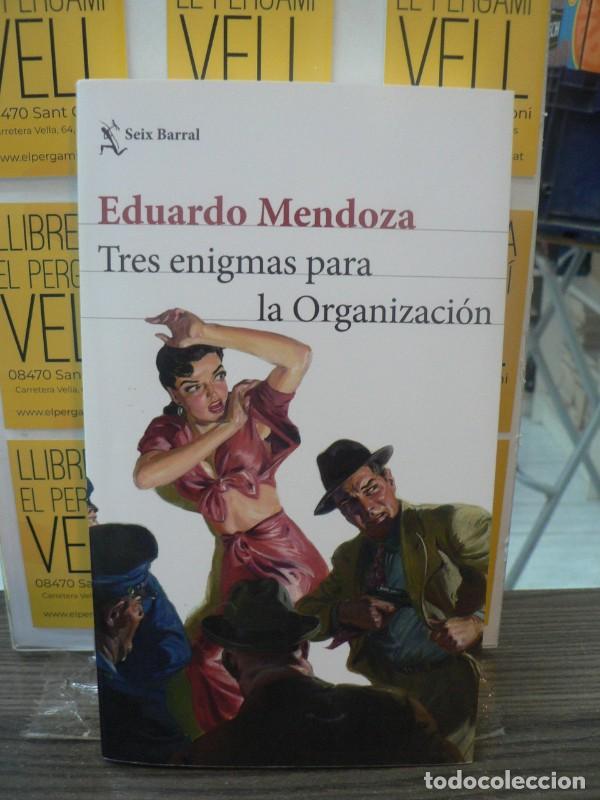 Libros de segunda mano: Tres enigmas para la Organizaci&oacute;n - Mendoza, Eduardo - Seix Barral - Biblioteca Breve, 02