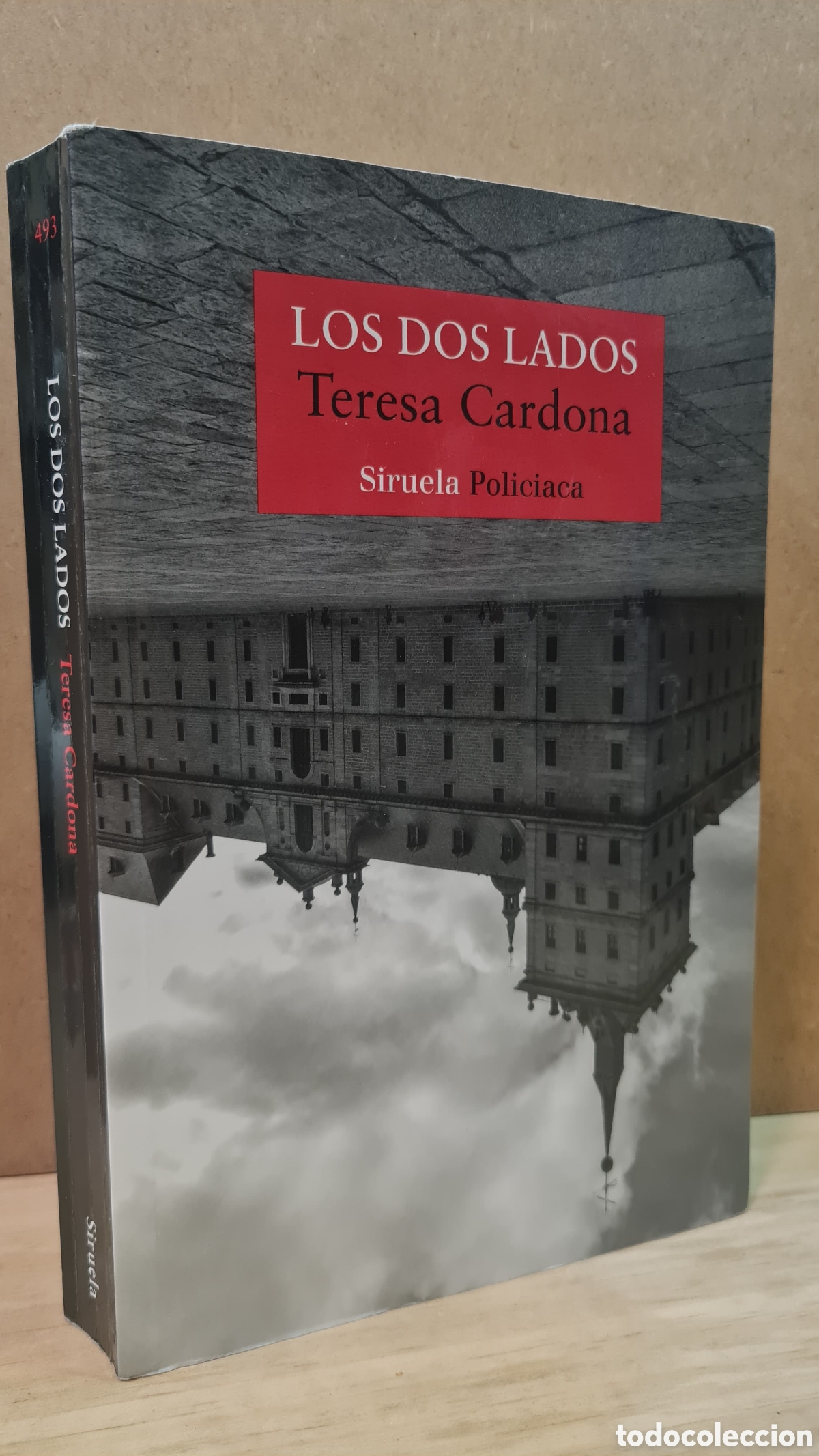 Second hand books: Los dos lados - Teresa Cardona