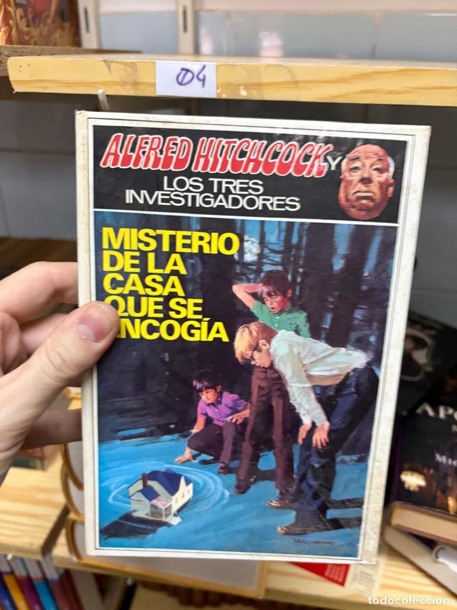 Libros de segunda mano: 04 ALFRED HITCHCOCK LOS TRES INVESTIGADORES MISTERIO DE LA CASA QUE SE ENCOGIA