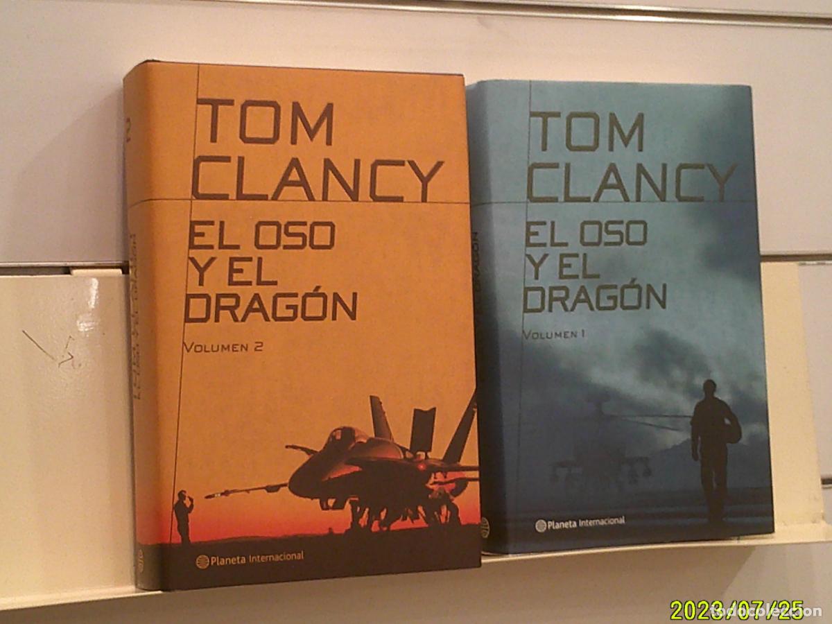 Libros de segunda mano: EL OSO Y EL DRAGON COMPLETA DOS VOLUMENES TOM CLANCY TOMOS TAPA DURA - PLANETA