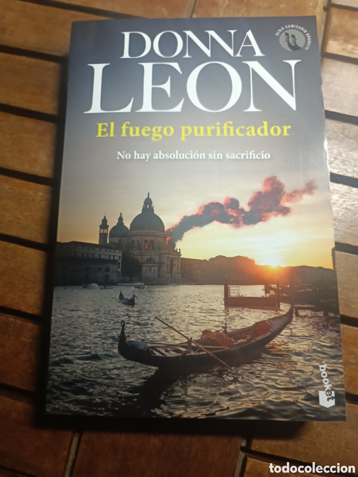 Libros de segunda mano: El fuego purificador Donna le&oacute;n Booket 2025 Comisario Brunetti