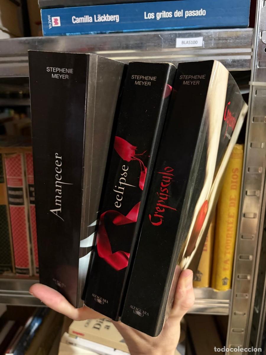 Libros de segunda mano: BLAS100 trilogia crep&uacute;sculo, espa&ntilde;ol, rustica, STEPHENIE MEYER CREP&Uacute;SCULO-ECLIPSE-AMANECER