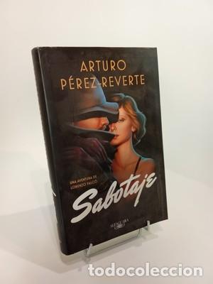 Libros de segunda mano: Arturo P&eacute;rez-Reverte. Sabotaje (Serie Falc&oacute;)