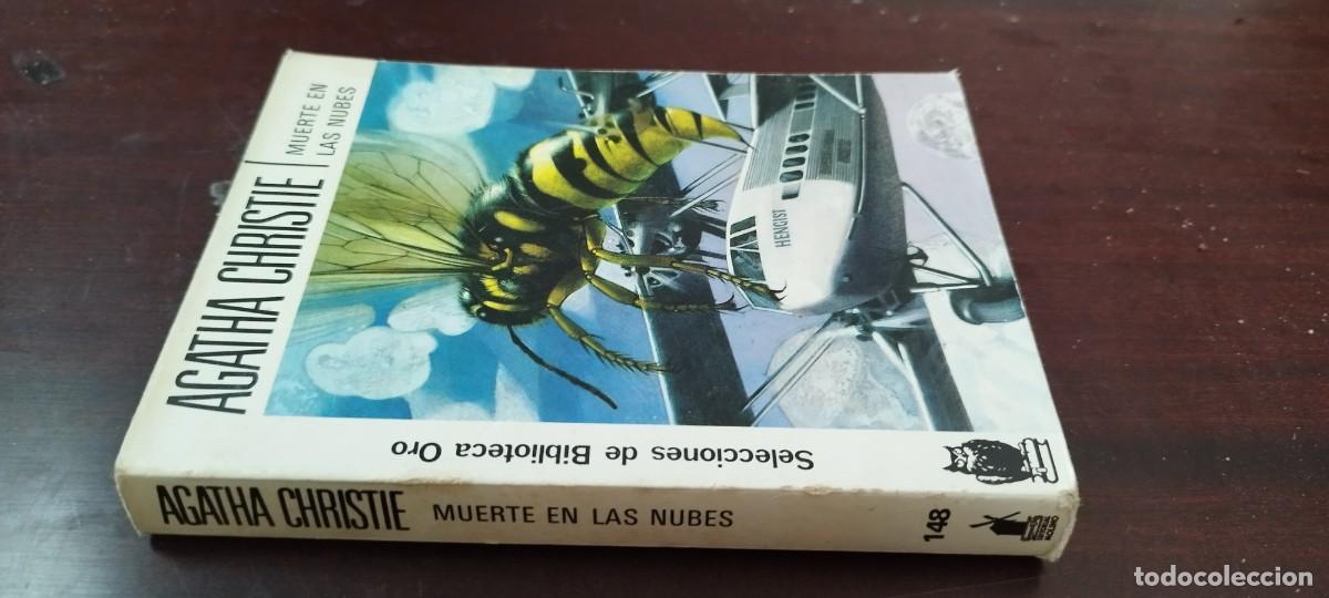 Libros de segunda mano: MUERTE EN LAS NUBES / AGATHA CHRISTIE / ZUX05 / MOLINO