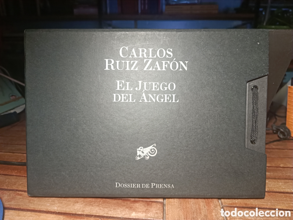 Libros de segunda mano: Carlos Ruiz zafon el juego del &Aacute;ngel Dossier de Prensa carpeta de lujo rareza fotograf&iacute;as originales