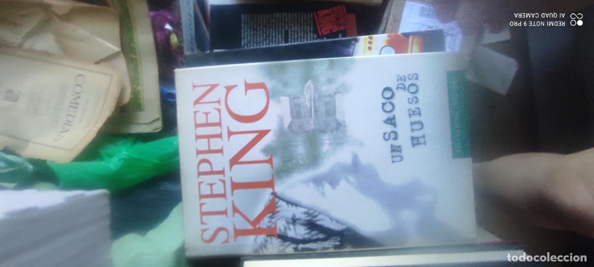 Libros de segunda mano: STEPHEN KING. UN SACO DE HUESOS