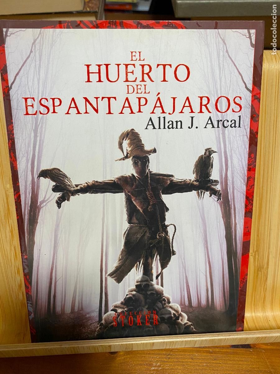 Libros de segunda mano: EL HUERTO DEL ESPANTAP&Aacute;JAROS. ALLAN J. ARCAL. EDITORIAL DOLMEN
