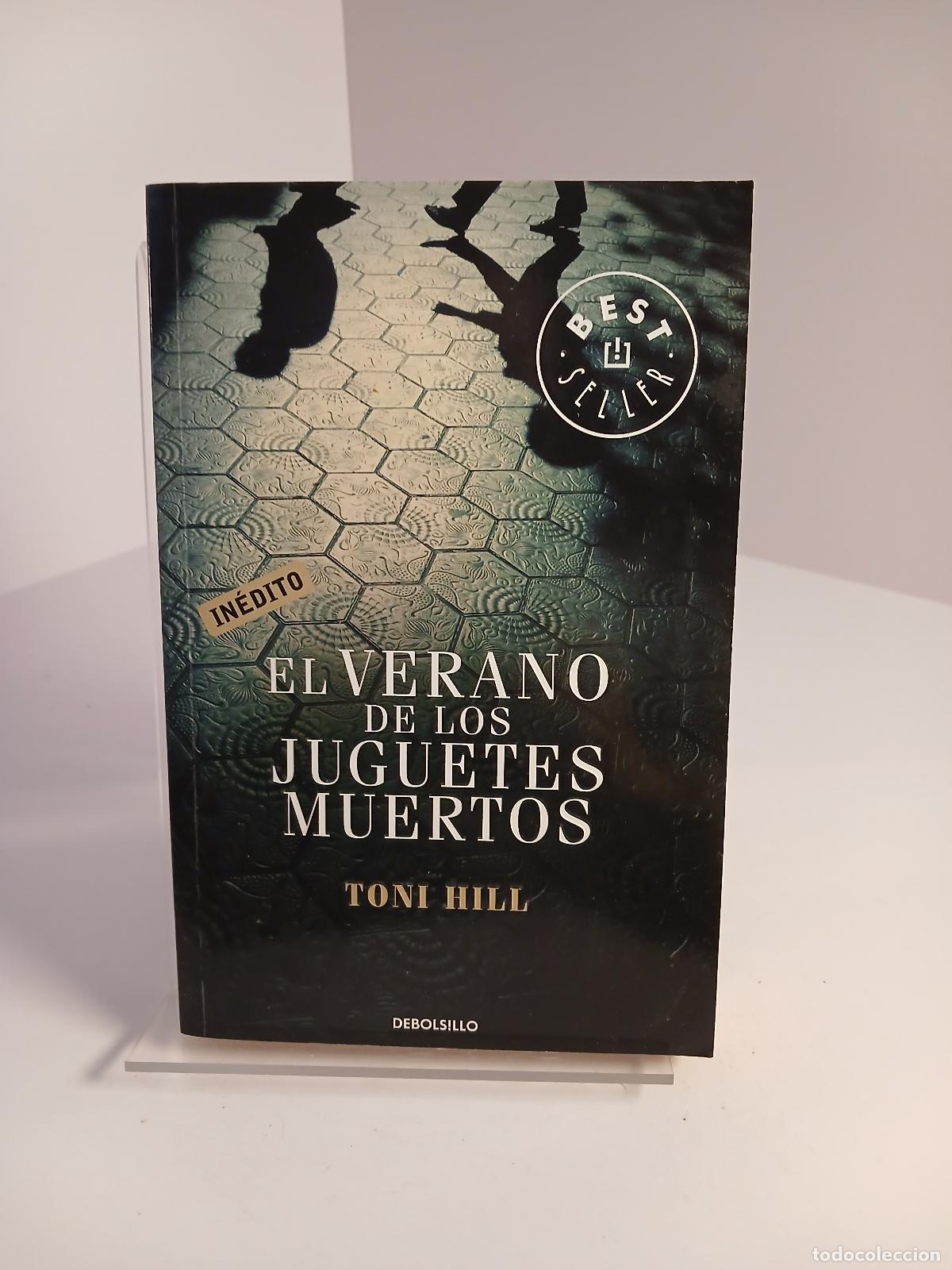 Livros em segunda m&atilde;o: El verano de los juguetes muertos - Toni Hill