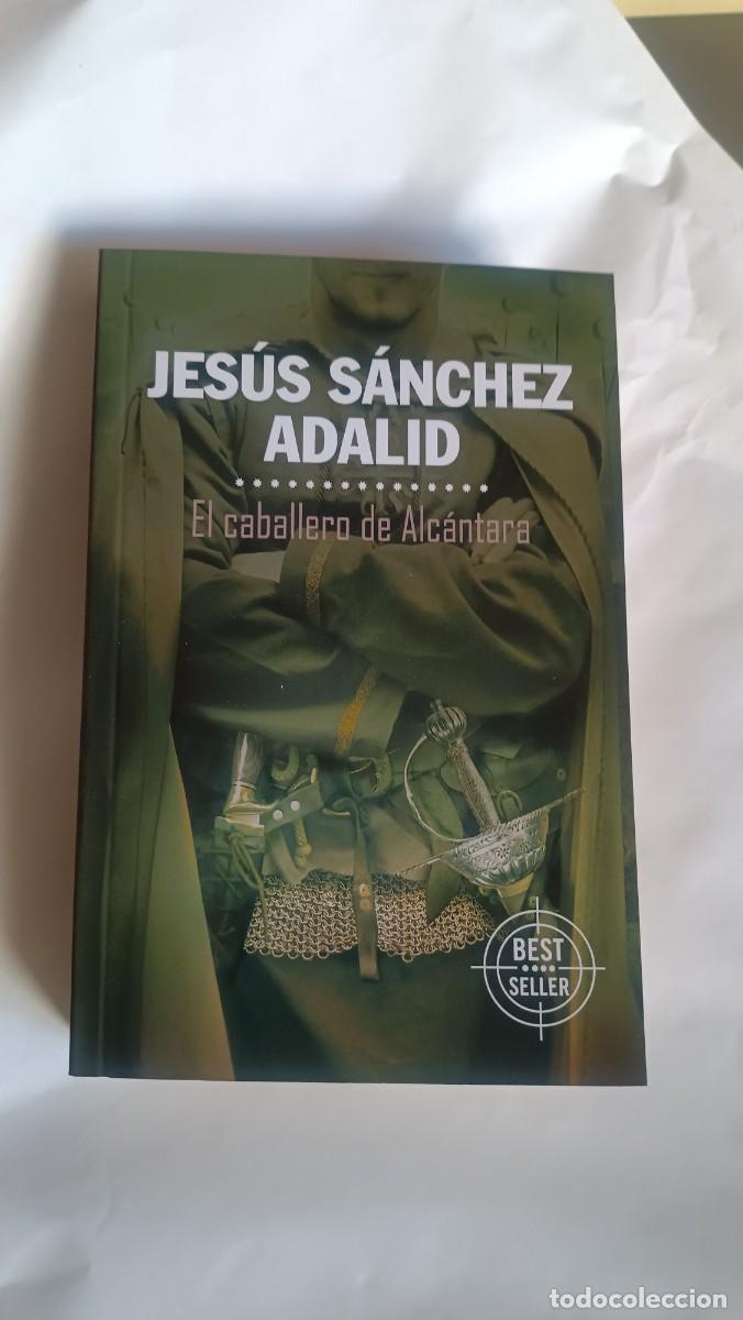 Libros de segunda mano: El caballero de Alc&aacute;ntara, por Jes&uacute;s S&aacute;nchez. Libro de medicina en portugu&eacute;s. Lisboa. Raro.