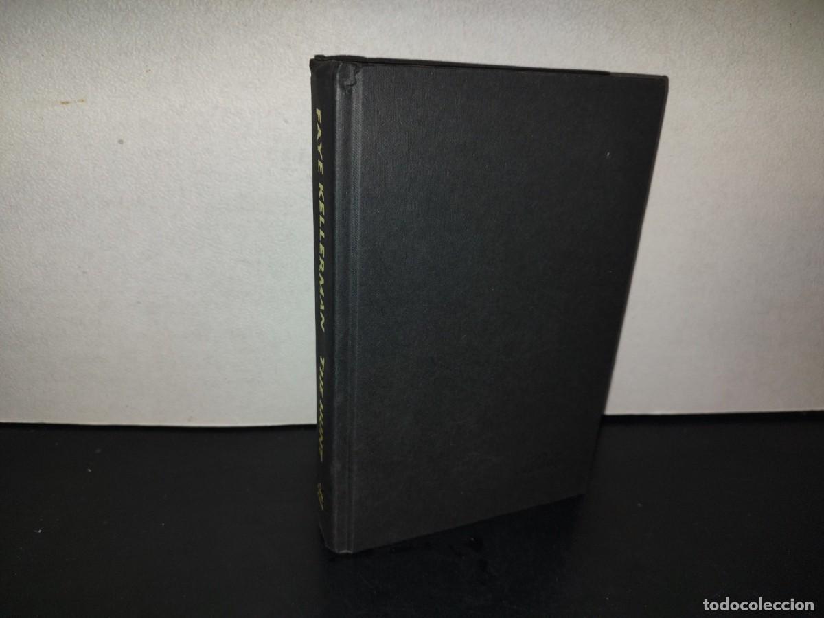 Libros de segunda mano: 219- The Hunt. A Decker/Lazarus Novel. William Morrow. Harper Collins Publishers. First Edition 2022