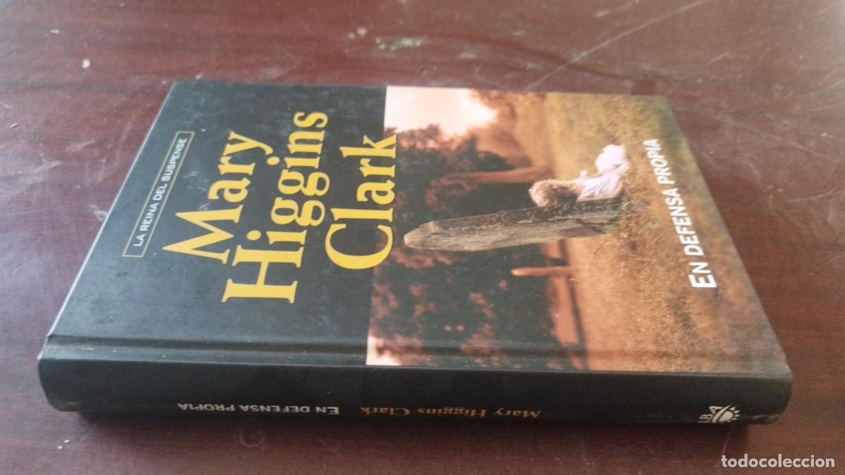 Second hand books: EN DEFENSA PROPIA / MARY HIGGINS CLARK / CJA 608 / PLAZA&JANES