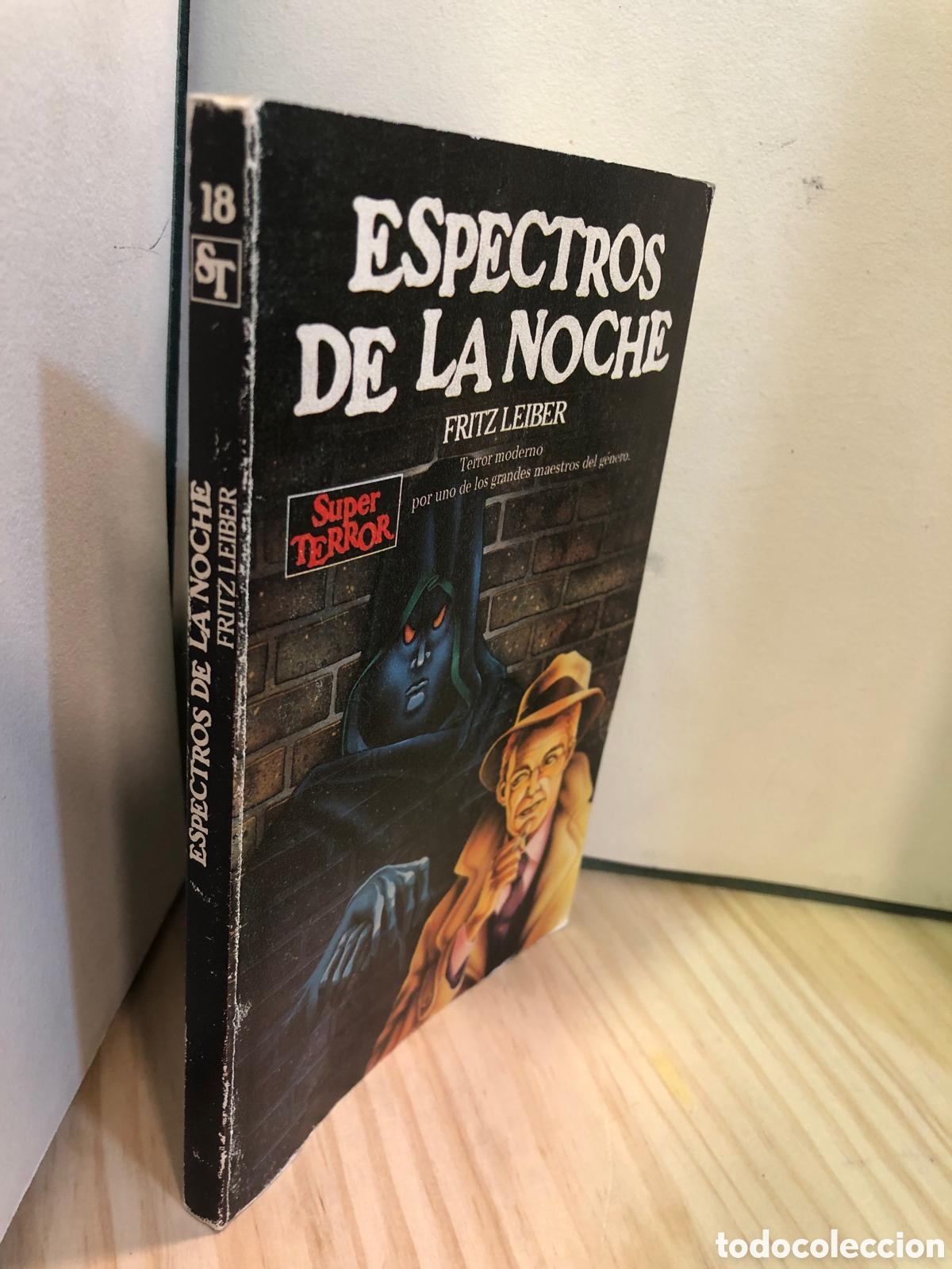 Libros de segunda mano: Espectros de la noche - Fritz Leiber - Foto 1