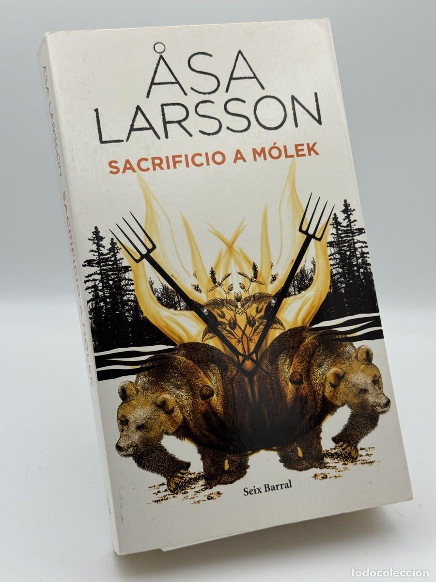 Libros de segunda mano: Sacrificio a M&oacute;lek - &Aring;sa Larsson