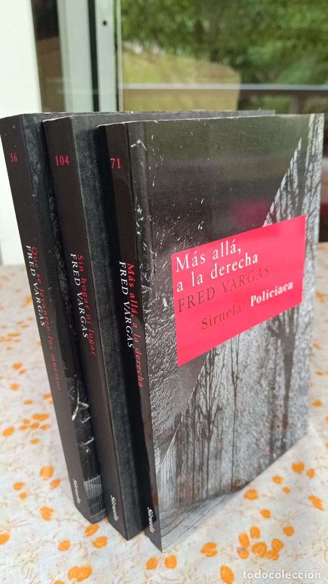 Libros de segunda mano: LOTE 3 NOVELAS FRED VARGAS &ndash; LOS TRES EVANGELISTAS &ndash; SIRUELA