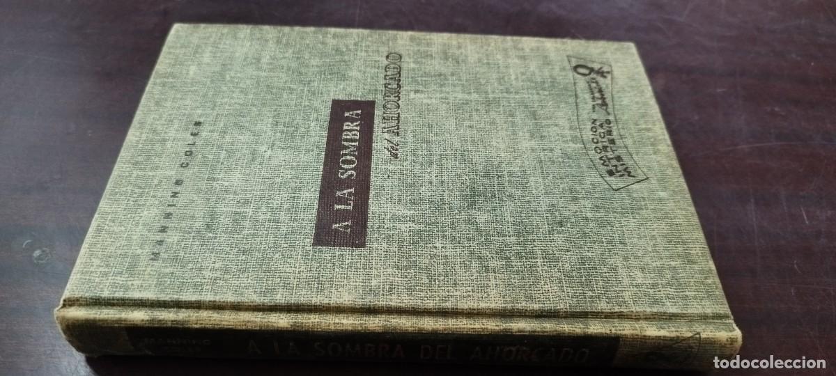 Libros de segunda mano: A LA SOMBRA DEL AHORCADO / MANNING COLES / Z505 CUMBRE-LABERINTO, EMOCION INTRIGA MISTERIO - MEX