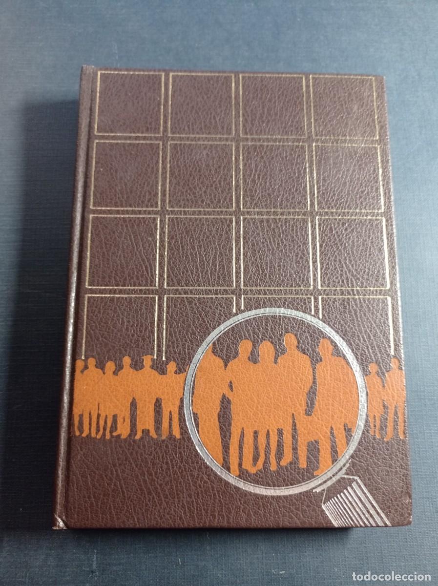 Libros de segunda mano: DIEZ NEGRITOS. AGATHA CHRISTIE. TRADUCE FRANCISCO GIL ROMERO. PLANETA, 1976. TEATRO. VER +++