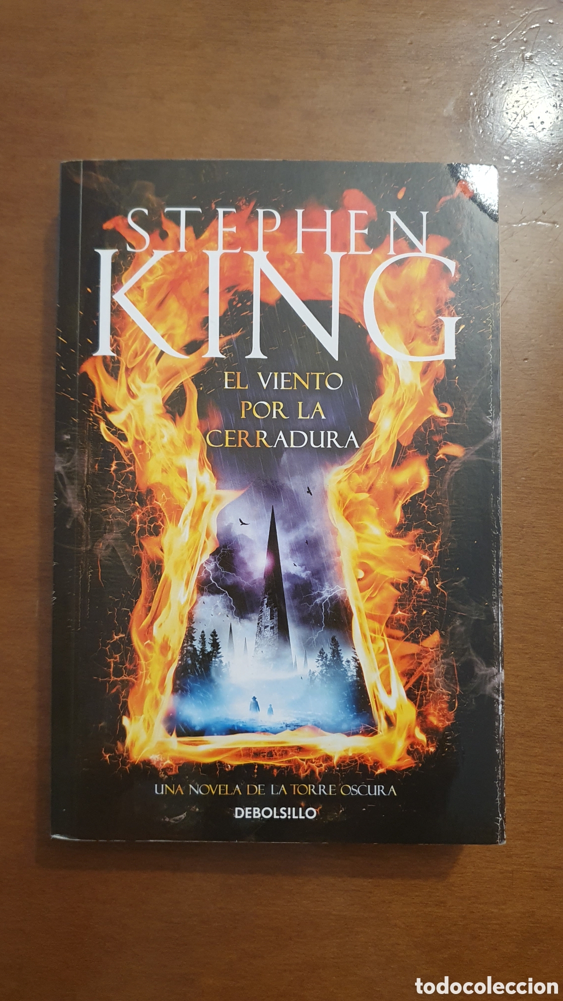 Libros de segunda mano: El viento por la cerradura. Una novela de la torre oscura.