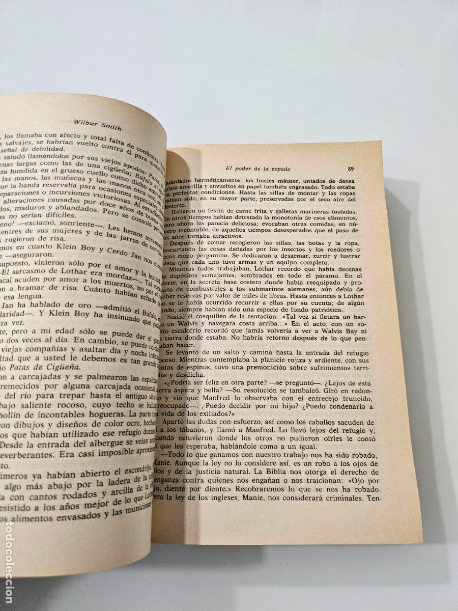 Libros de segunda mano: Wilbur Smith / El poder de la espada / Editorial Plaza & Jan&eacute;s, 1990 - Foto 4