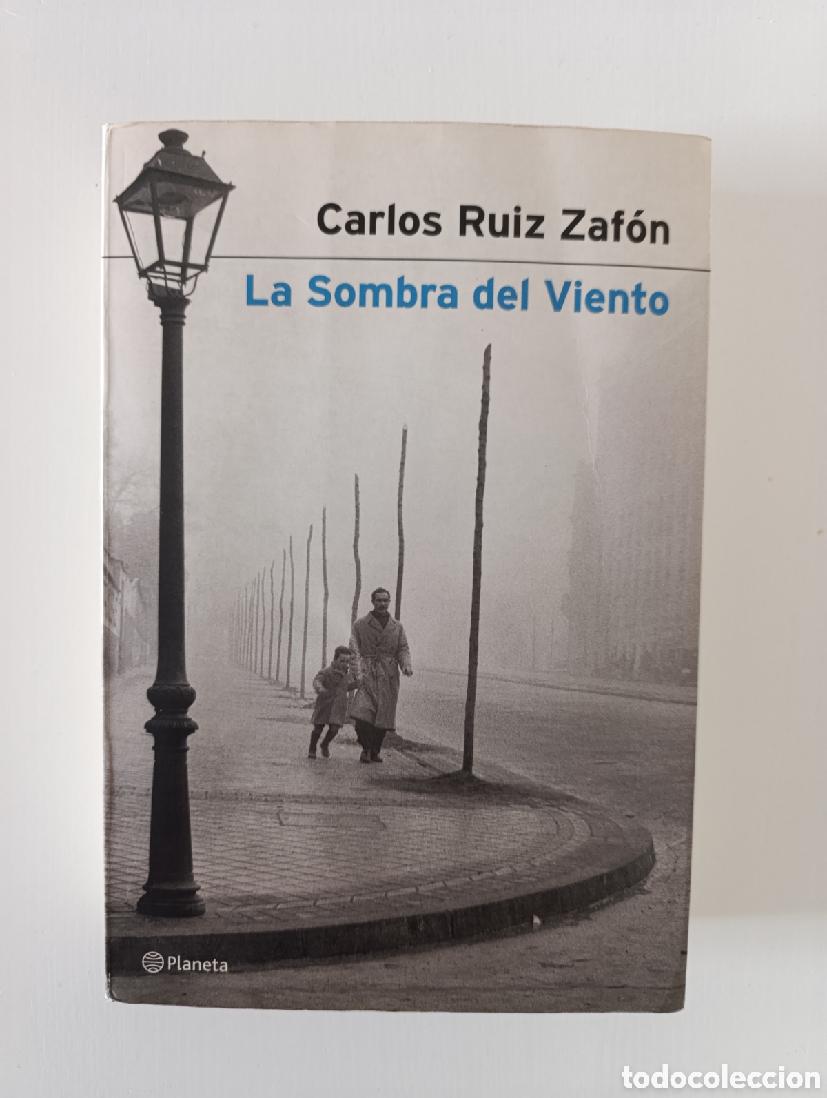 Libros de segunda mano: Carlos Ruiz Zaf&oacute;n La sombra del viento 2001 segunda edici&oacute;n