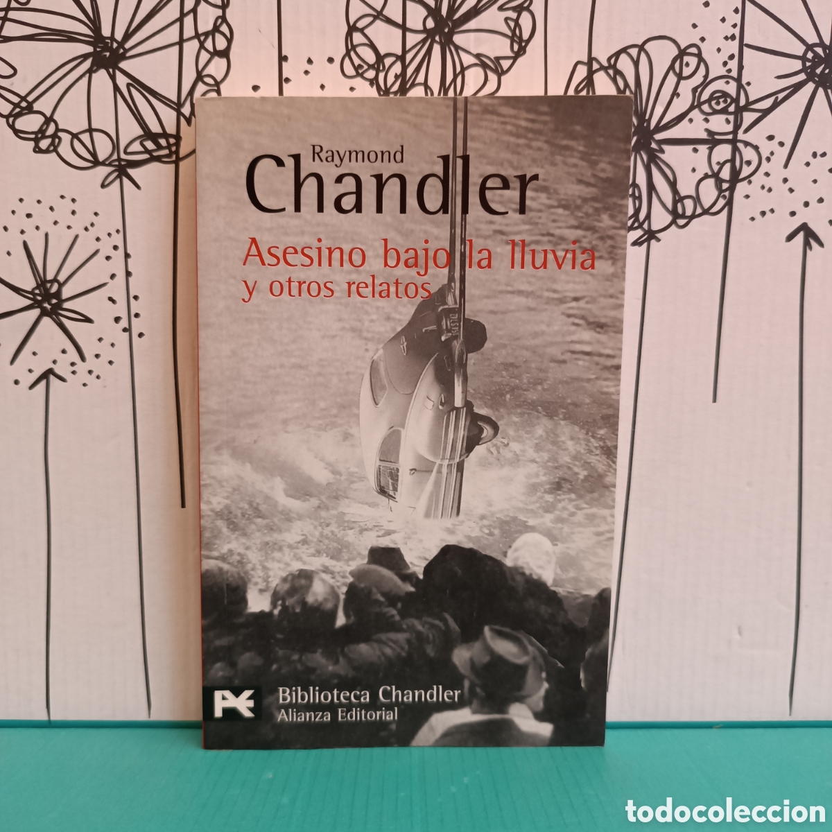 Libri di seconda mano: RAYMOND CHANDLER. ASESINO BAJO LA LLUVIA Y OTROS RELATOS. ALIANZA