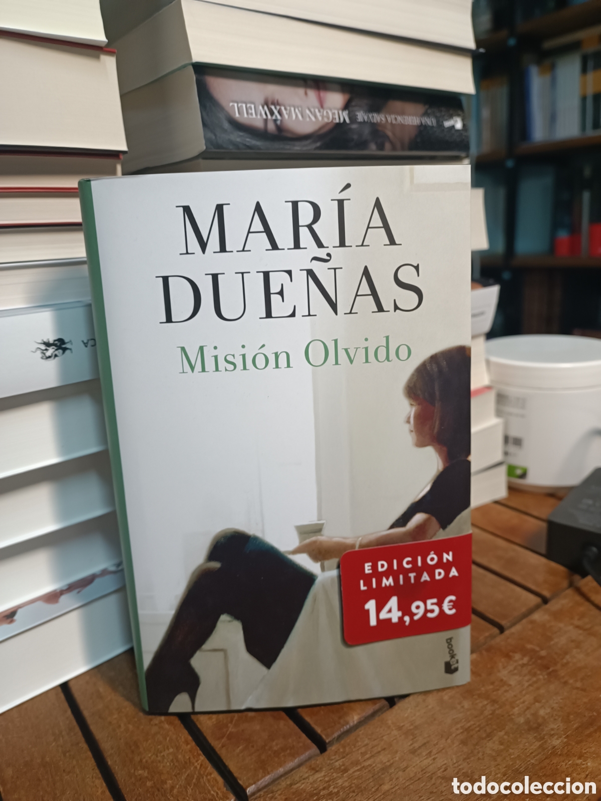 Second hand books: Mar&iacute;a Due&ntilde;as misi&oacute;n olvido edici&oacute;n limitada tapa dura booket