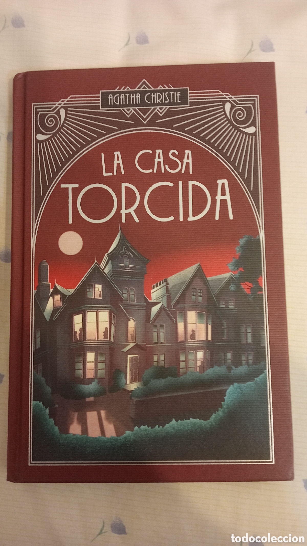 Libri di seconda mano: La casa torcida. Agatha Christie. Edici&oacute;n de lujo