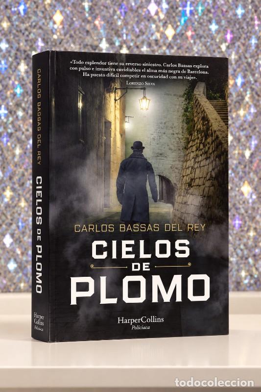 Libros de segunda mano: Cielos de Plomo - Carlos Bassas del Rey - HarperCollins - Policiaca
