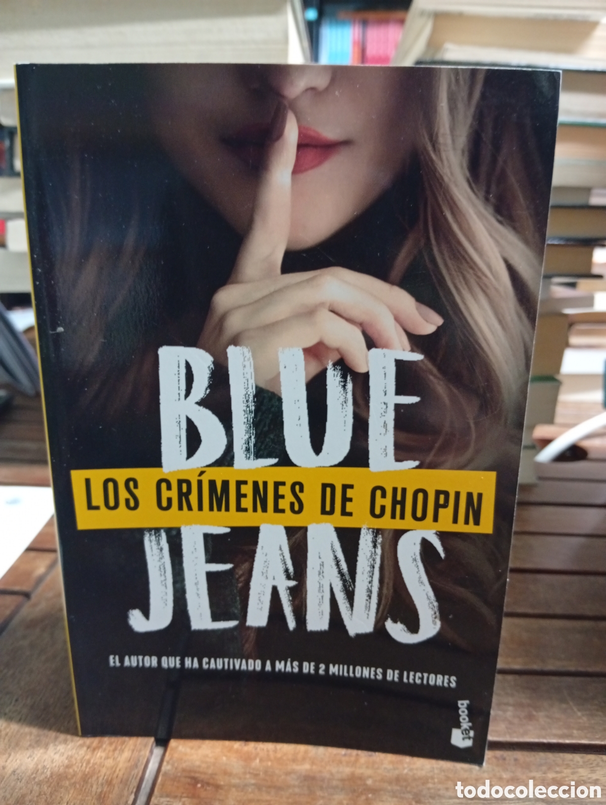 Libros de segunda mano: Blue jeans los cr&iacute;menes de Chopin booket