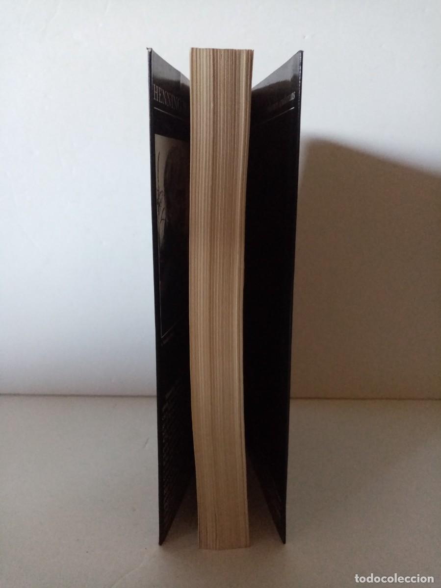 Libros de segunda mano: La pir&aacute;mide Henning Mankell - Foto 5
