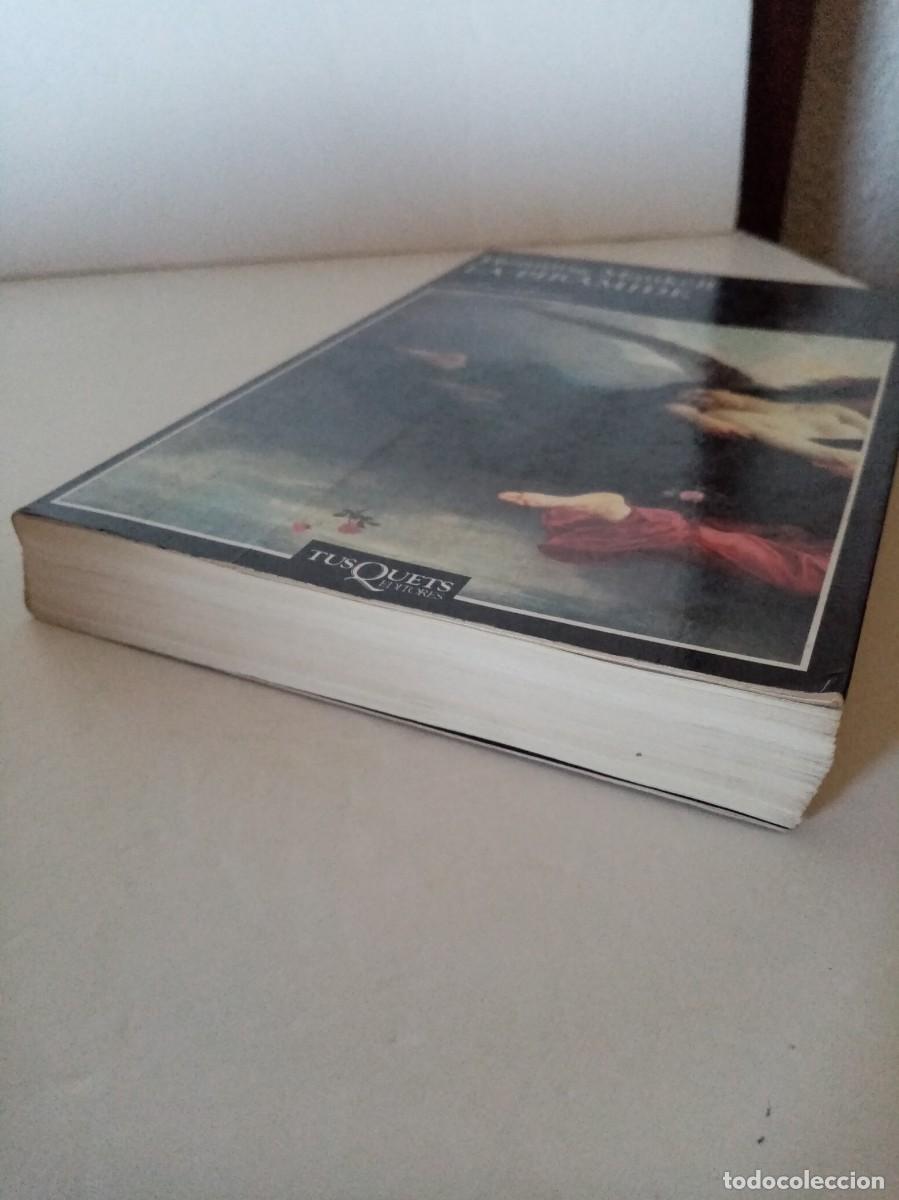 Libros de segunda mano: La pir&aacute;mide Henning Mankell - Foto 7