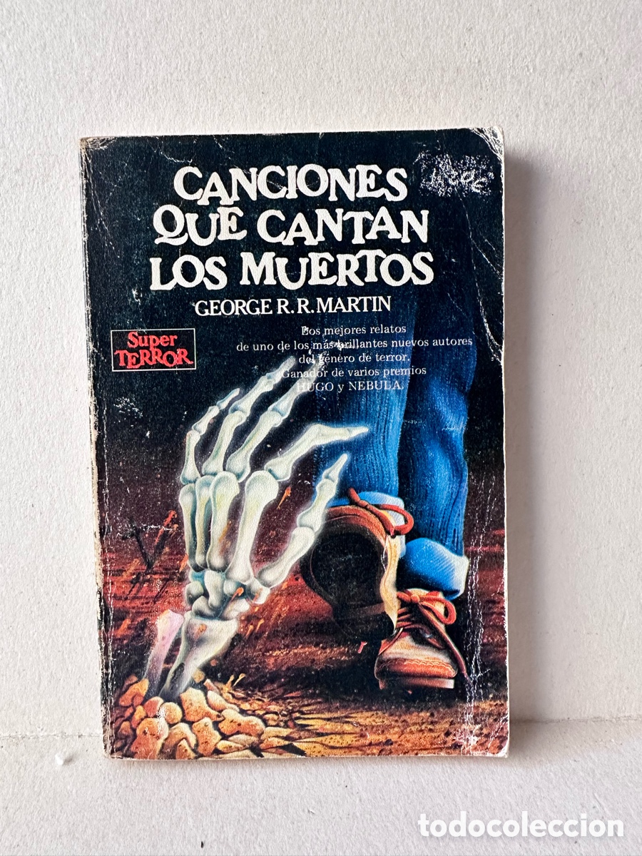 Libros de segunda mano: George R. R. Martin - Canciones que cantan los muertos