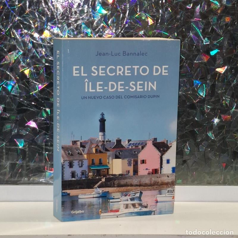 Libros de segunda mano: El Secreto de &Icirc;le-de-Sein - Jean-luc Bannalec - Grijalbo - Comisario Dupin, Vol: 5
