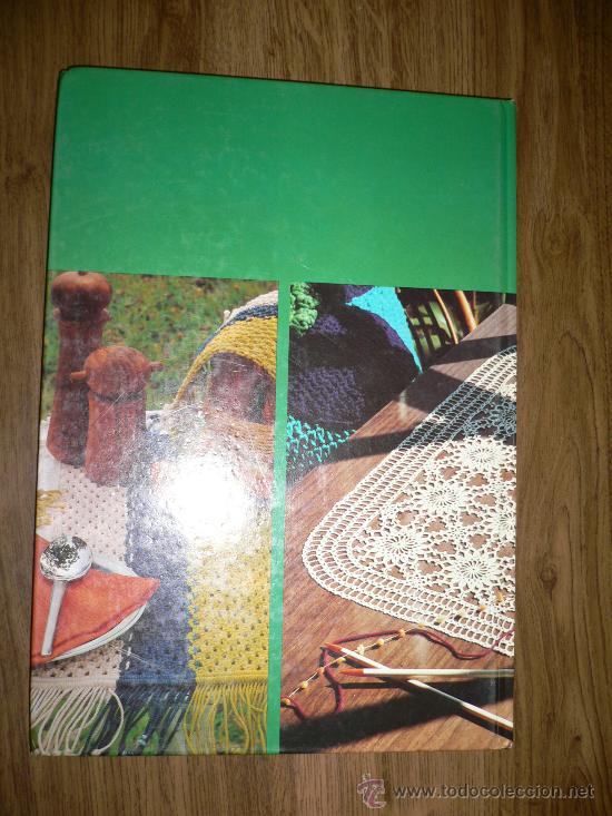 Libros de segunda mano: LIBRO MIS LABORES, GANCHILLO PUNTO Y MACRAM&Eacute; ED. HMB 1979 - Foto 2