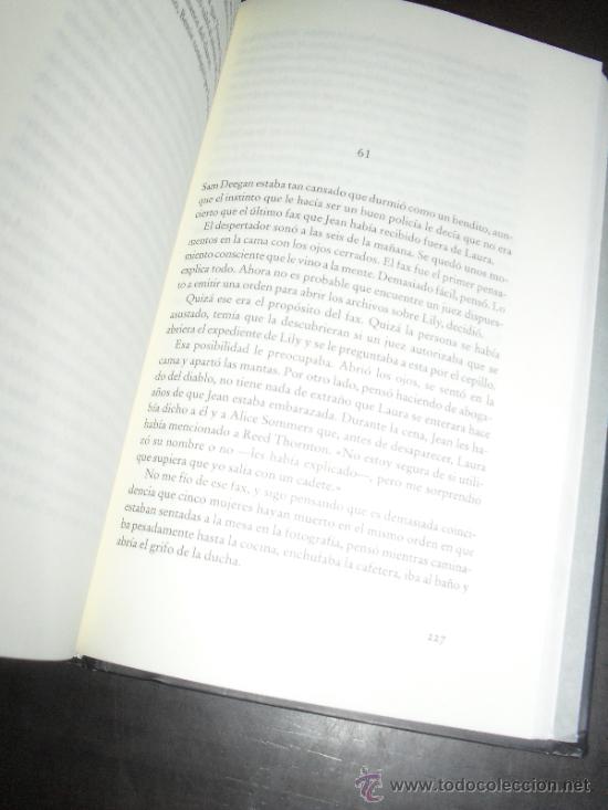Libros de segunda mano: ESCONDIDO EN LAS SOMBRAS. MARY HIGGINS CLARK.EDICION RBA . - Foto 2