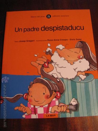 Libros de segunda mano: UN PADRE DESPISTADUCU.- EN ASTURIANO
