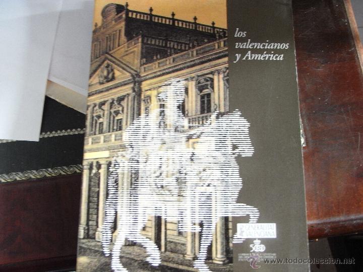 Libros de segunda mano: Los valencianos y Am&eacute;rica. - Foto 1
