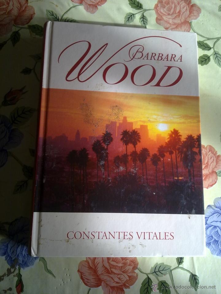 Libros de segunda mano: CONSTANTES VITALES BARBARA WOOD EST4B1 - Foto 1